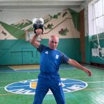 Від тренера з фізкультури до світового чемпіона