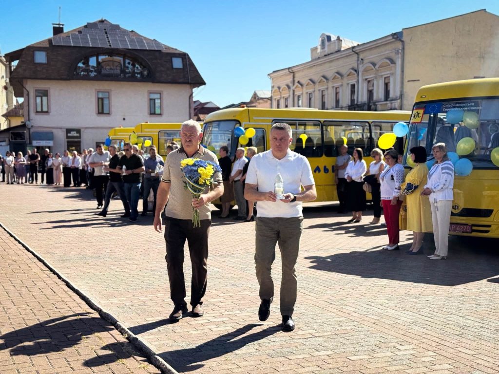Віталій Ільчишин віддав шану загиблим героям