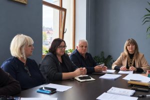На Прикарпатті обговорили підтримку жителів, які потребують покращення житла