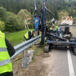 Продовжуються ремонтні роботи з поточного утримання доріг
