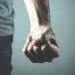На Прикарпатті чоловік, який через ДТП побив знайомого, отримав штраф у 850 гривень