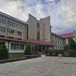 Виставлено на продаж за 30 мільйонів гривень колишній санаторій «Карпати» поблизу Долини