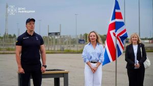 Британський фонд FIRE AID UK передав українським рятувальникам 21 пожежну машину