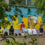 У Коломиї малюють настінний живопис на честь воїнів та воїнок