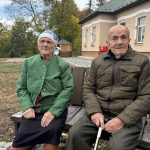 «Приїхали сюди — і ніби в раю»: подружжя довгожителів з Донеччини оселилося в Калуші