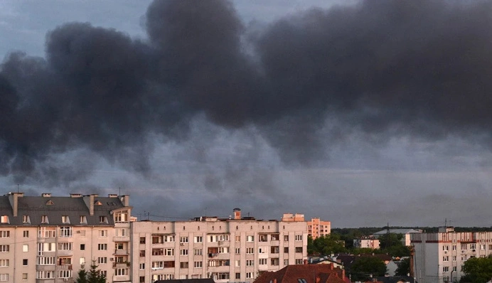 Внаслідок обстрілу Івано-Франківська з боку РФ загинули троє осіб: деталі від ОВА