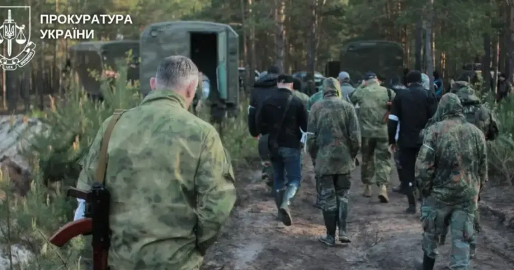 Вирок учасникам збройного нападу за незаконний видобуток бурштину залишено без змін