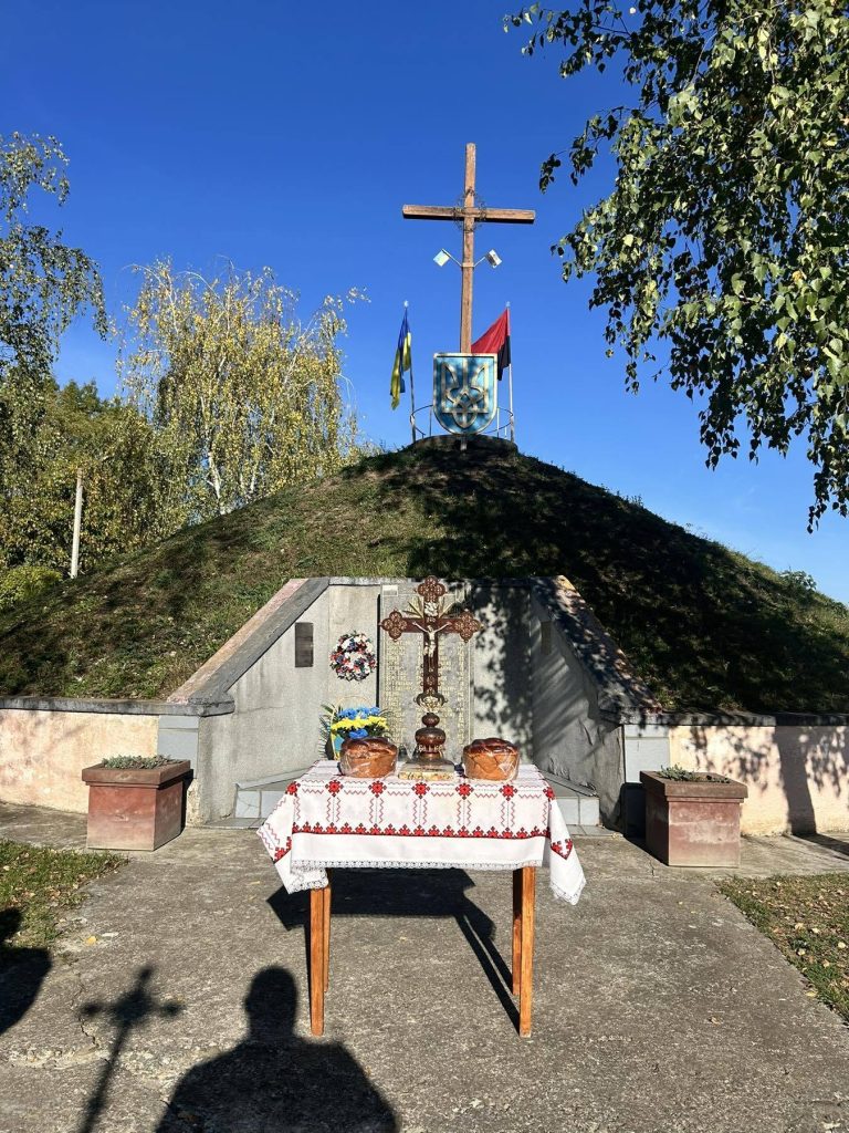 Культурний центр села Вовчинець Парафія Архистратига Михаїла Української Греко-Католицької Церкви в селі Вовчинець
