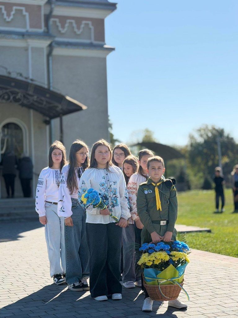 У селі Березівка біля меморіалу воїнів УПА пройшло урочисте віче