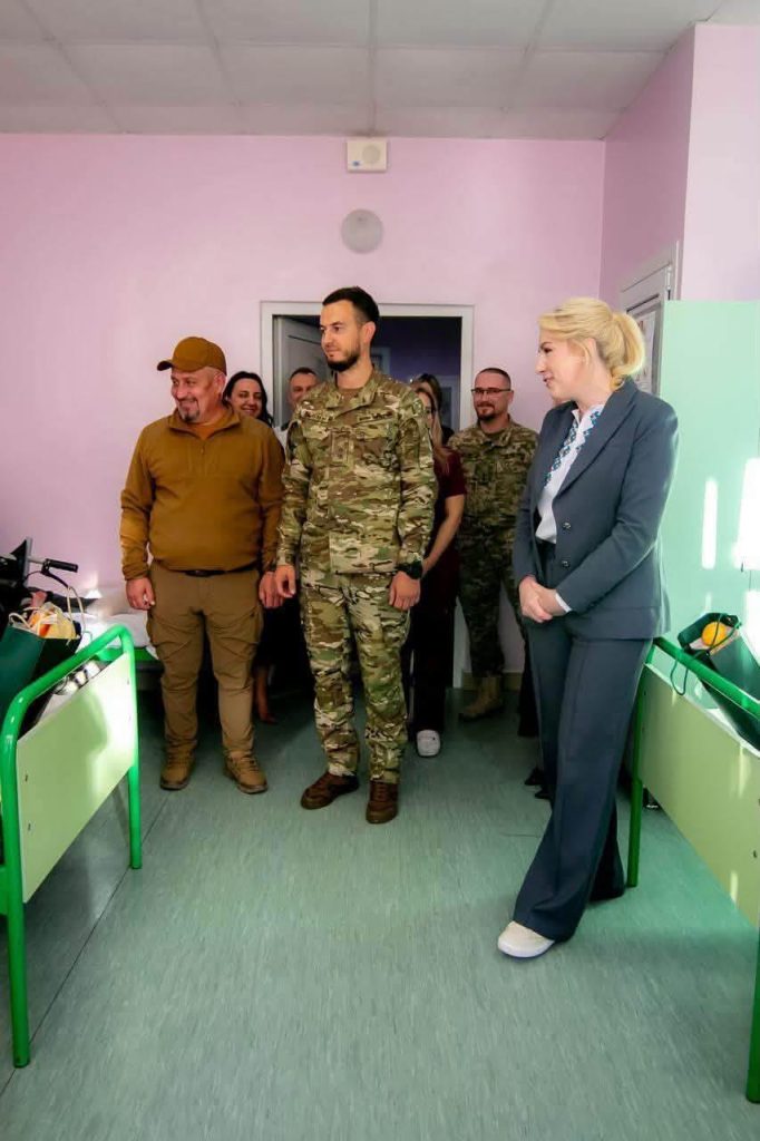 Світлана Онищук зустрілася з Захисниками та Захисницями, які проходять курс лікування