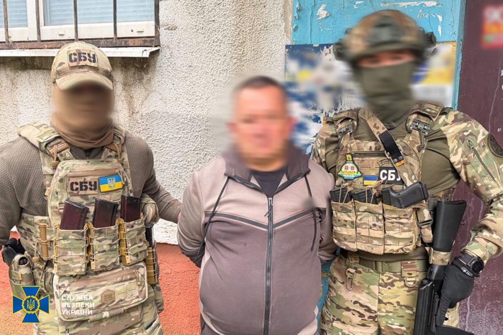 Служба безпеки України затримала агента ГРУ Росії, який, працюючи в таксі, здійснював коригування обстрілів Краматорська