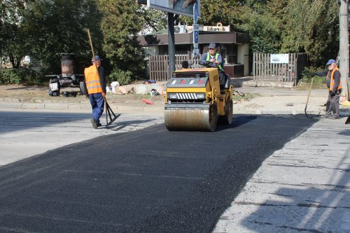 Поновили дорожнє покриття на вулиці Івана Павла ІІ