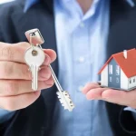 Агент з нерухомості обурена ставленням до переселенців, які шукають помешкання
