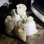 В автомобілі жителя Рівного знайшли бурштин на суму близько 2,5 мільйона гривень