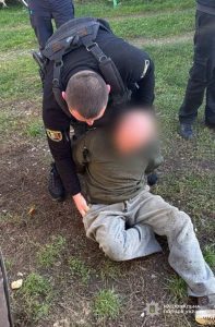 На Закарпатті священник вбив двох чоловіків зі стрілецької зброї