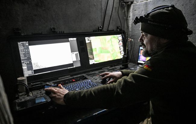 Українські безпілотники FP-1 завдали удару по ключових об’єктах в Омську за 2500 км від кордону