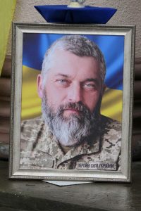 Калуська громада провела в останню путь Героя Романа Згобу