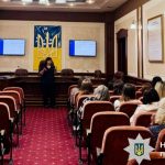 Оператори служби «102» Прикарпаття поліпшували свої навички спілкування та психології