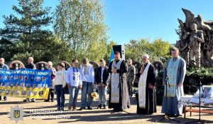 У Прикарпатті та Львівській області віддали шану пам’яті поліцейського героя Михайла Сауляка