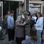 Громада Тлумача привітала військового Ігоря Стельмащука після визволення з полону