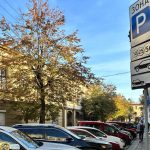 Чи вимагали оплату з військових? У Франківську перевіряють паркувальні місця