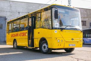 Відправляємо шкільний автобус для дітей Береслава (Херсонщина) у зв’язку з небезпекою