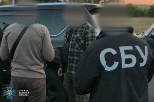 СБУ та Національна поліція запобігли зриву будівництва захисної споруди для техніки Збройних сил України
