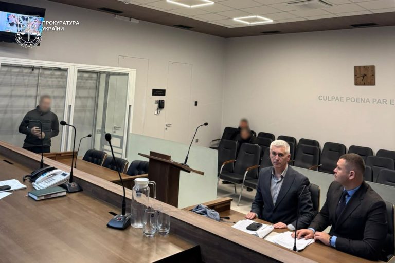 У Хусті чоловіка засудили до 5 років ув’язнення за вирощування наркотичних рослин