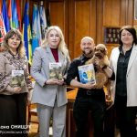 Зустрілася з військовим капеланом Андрієм Зелінським, автором книги «Як дерево»
