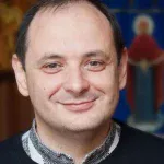 Мер Франківська пропонує заохочувати жінок ставати водіями тролейбусів безкоштовними послугами салонів краси