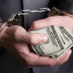 Експосадовець Київської митниці постане перед судом через інвестиції в Буковелі