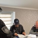 Хто отримує прибуток від українського бурштину Масове вилучення каменю викликало дискусію про регулювання галузі